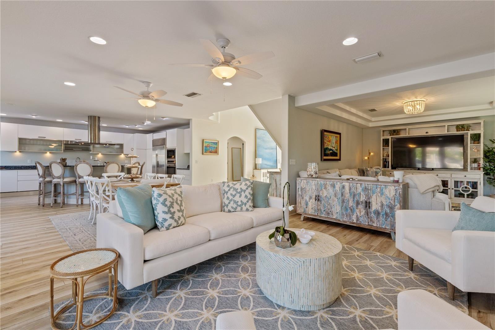 BAY ISLAND - Residential