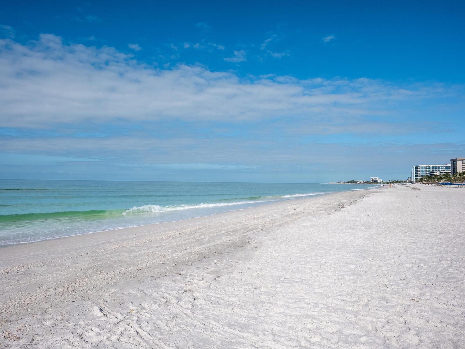 LIDO HARBOUR TOWERS - Residential