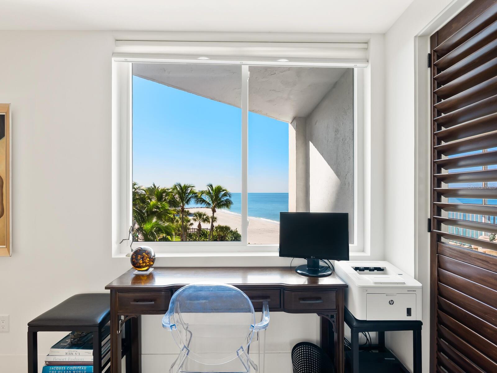 LIDO HARBOUR TOWERS - Residential