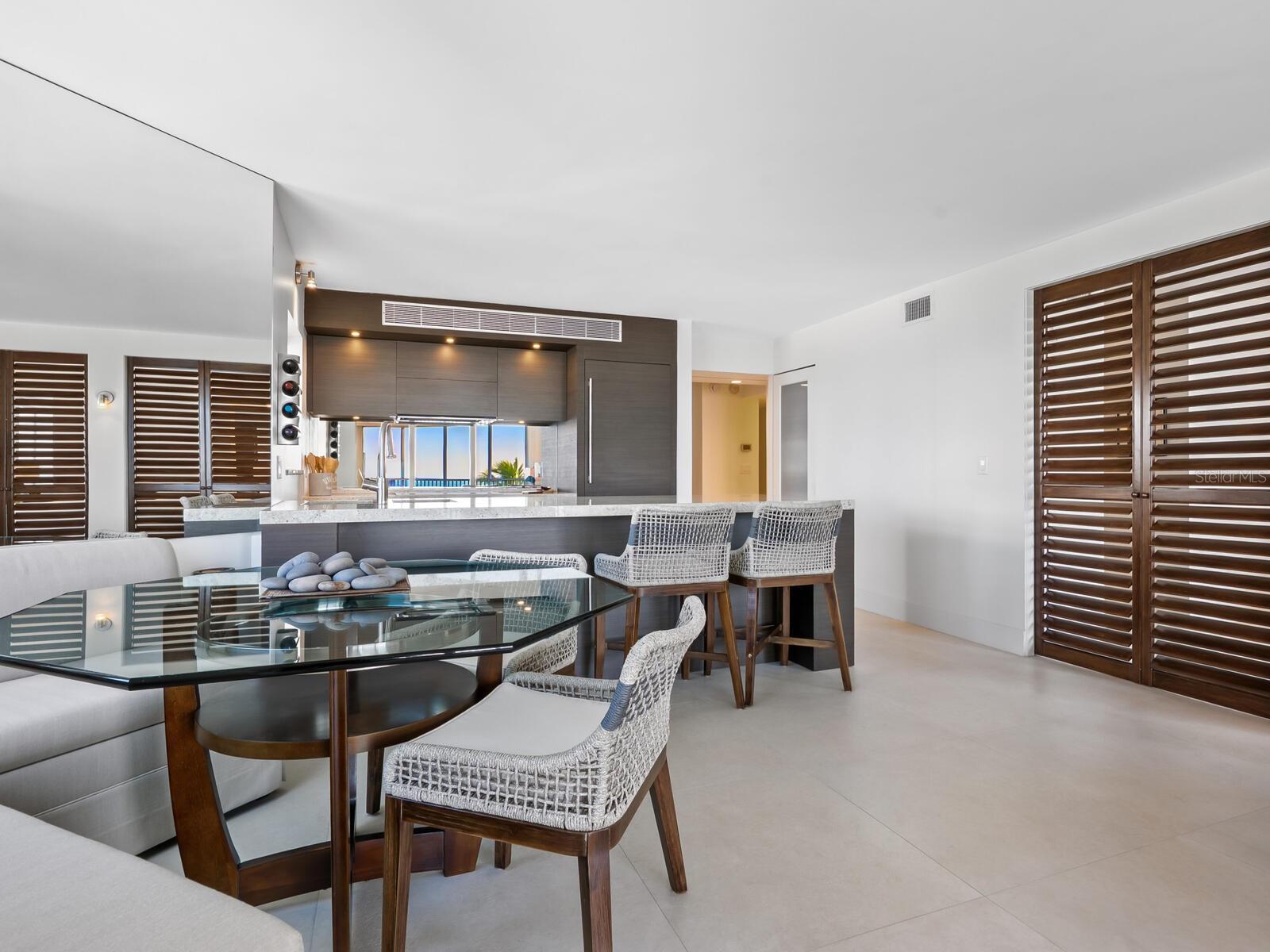 LIDO HARBOUR TOWERS - Residential