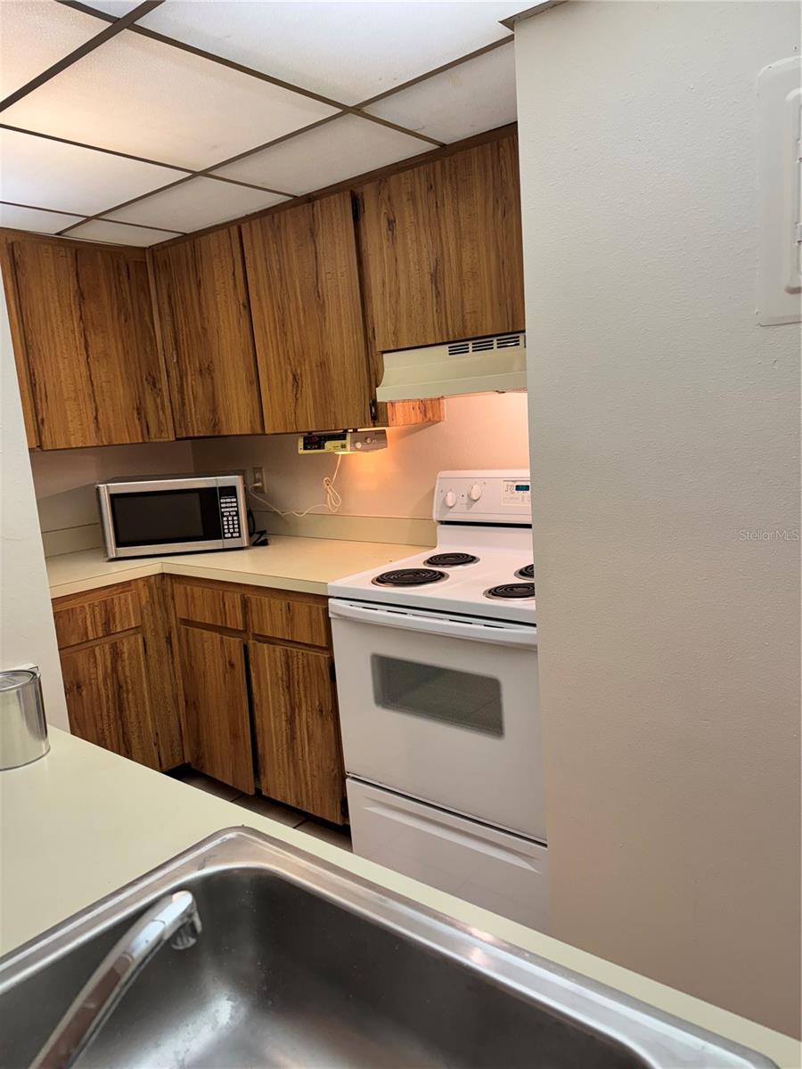 110 CYPRESS WOODS COURT 7D
