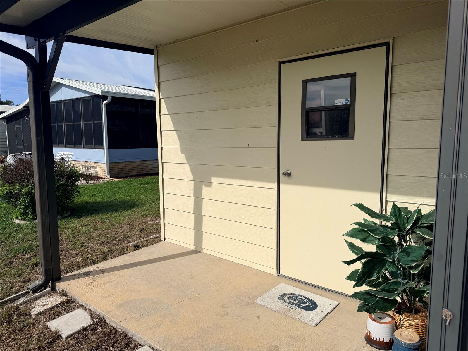 VILLAGE PARK - Residential