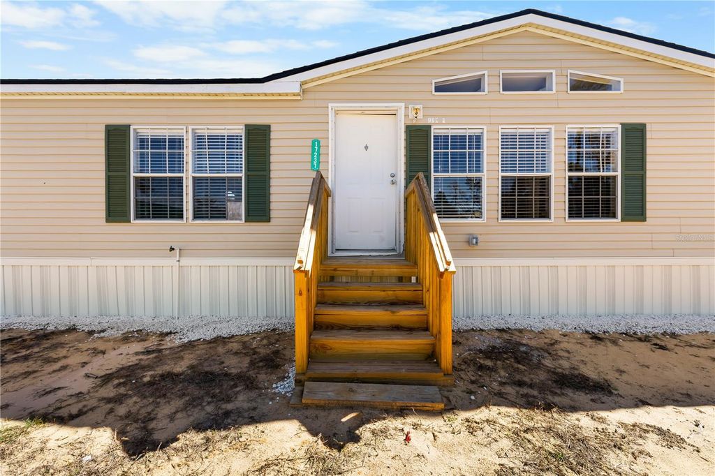 Photo of 17237 SW 17th Circle, Ocala, FL 34473 (MLS # O6386445)