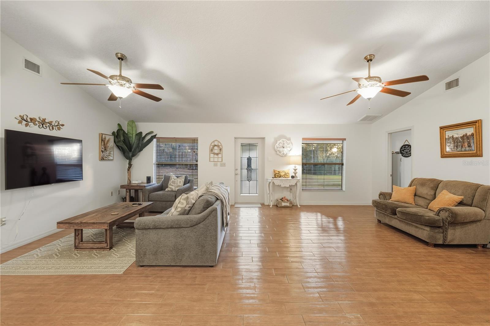 SUBURBAN ACRES UNIT 02 UNREC - Residential