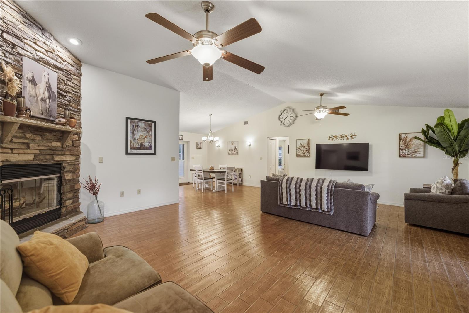 SUBURBAN ACRES UNIT 02 UNREC - Residential