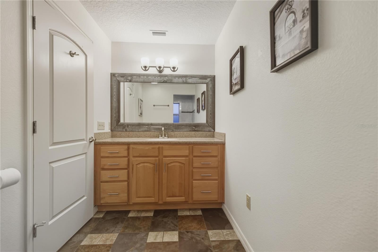 SUBURBAN ACRES UNIT 02 UNREC - Residential