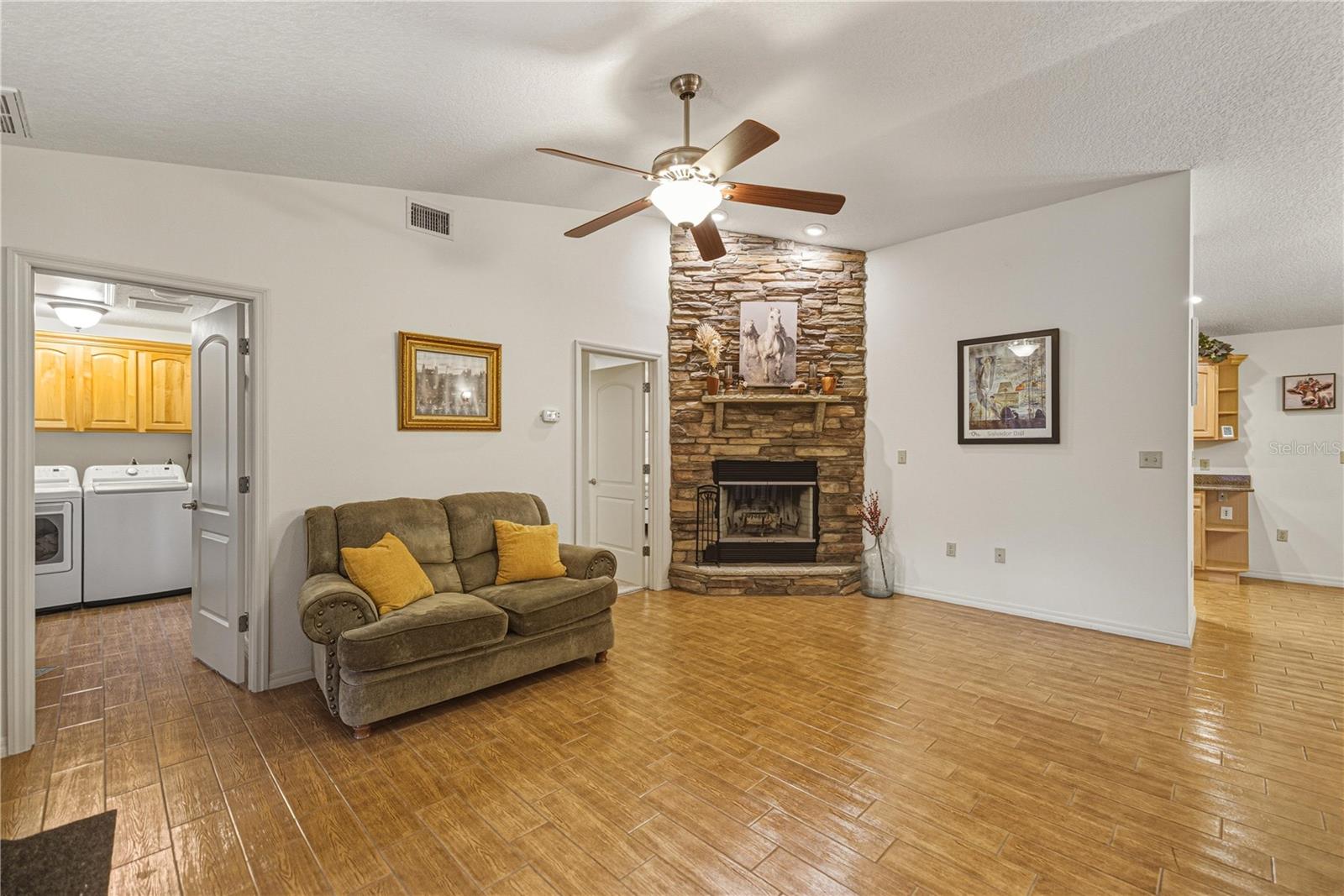 SUBURBAN ACRES UNIT 02 UNREC - Residential