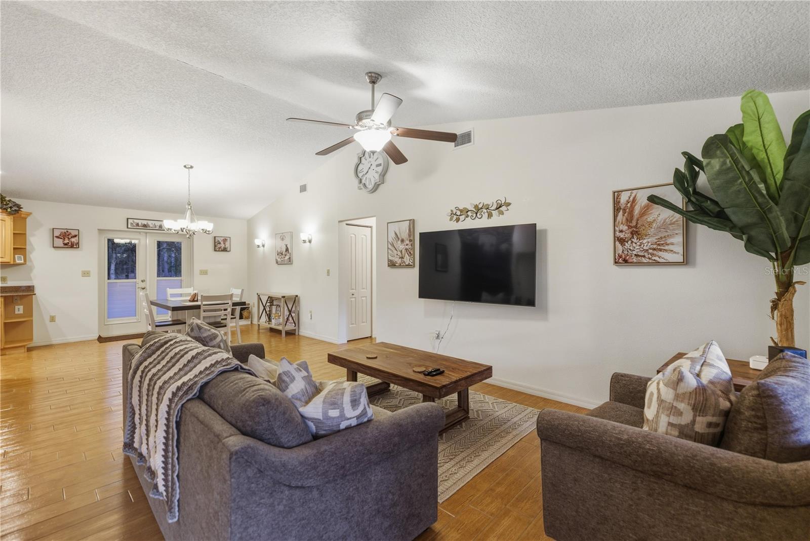 SUBURBAN ACRES UNIT 02 UNREC - Residential