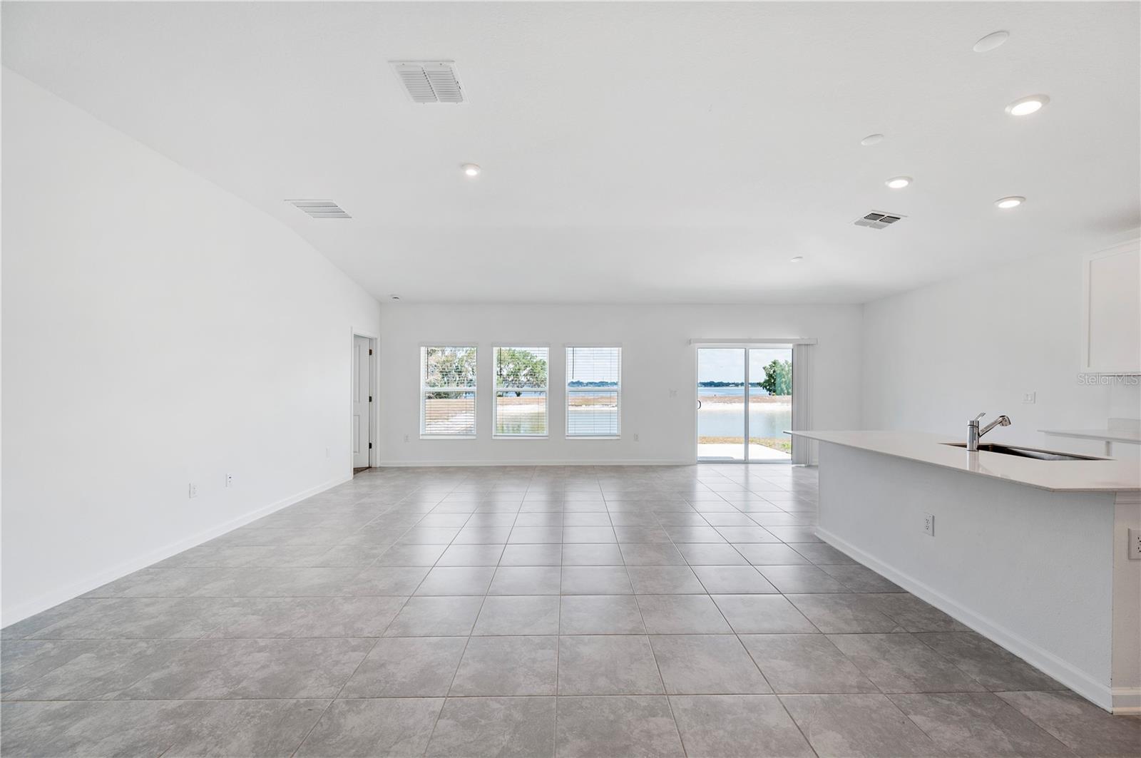 RANCHES/LK MCLEOD I - Residential