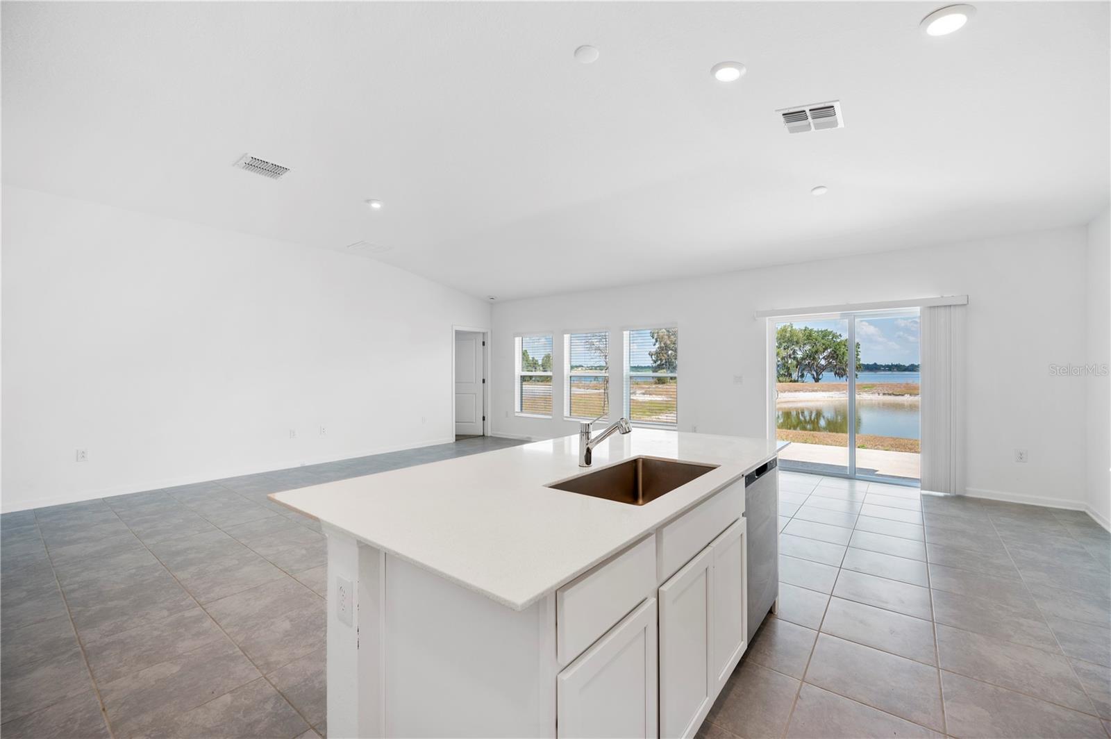 RANCHES/LK MCLEOD I - Residential