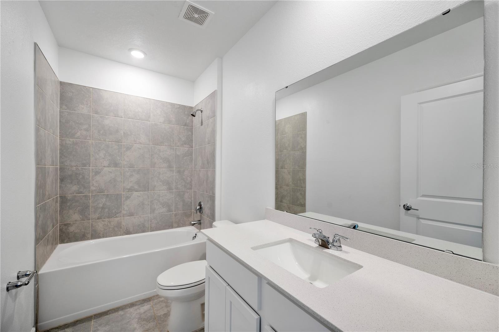 RANCHES/LK MCLEOD I - Residential