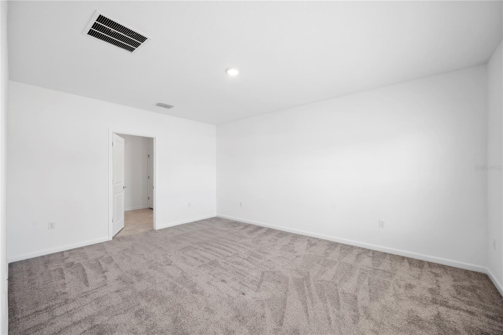 RANCHES/LK MCLEOD I - Residential