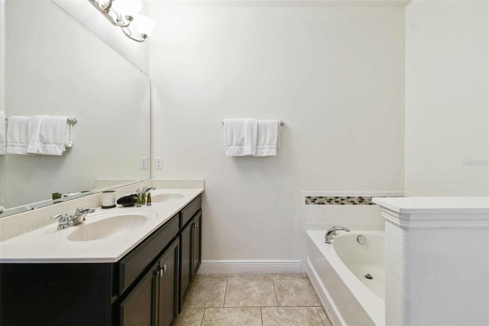 OAKMONT PH 01 - Residential
