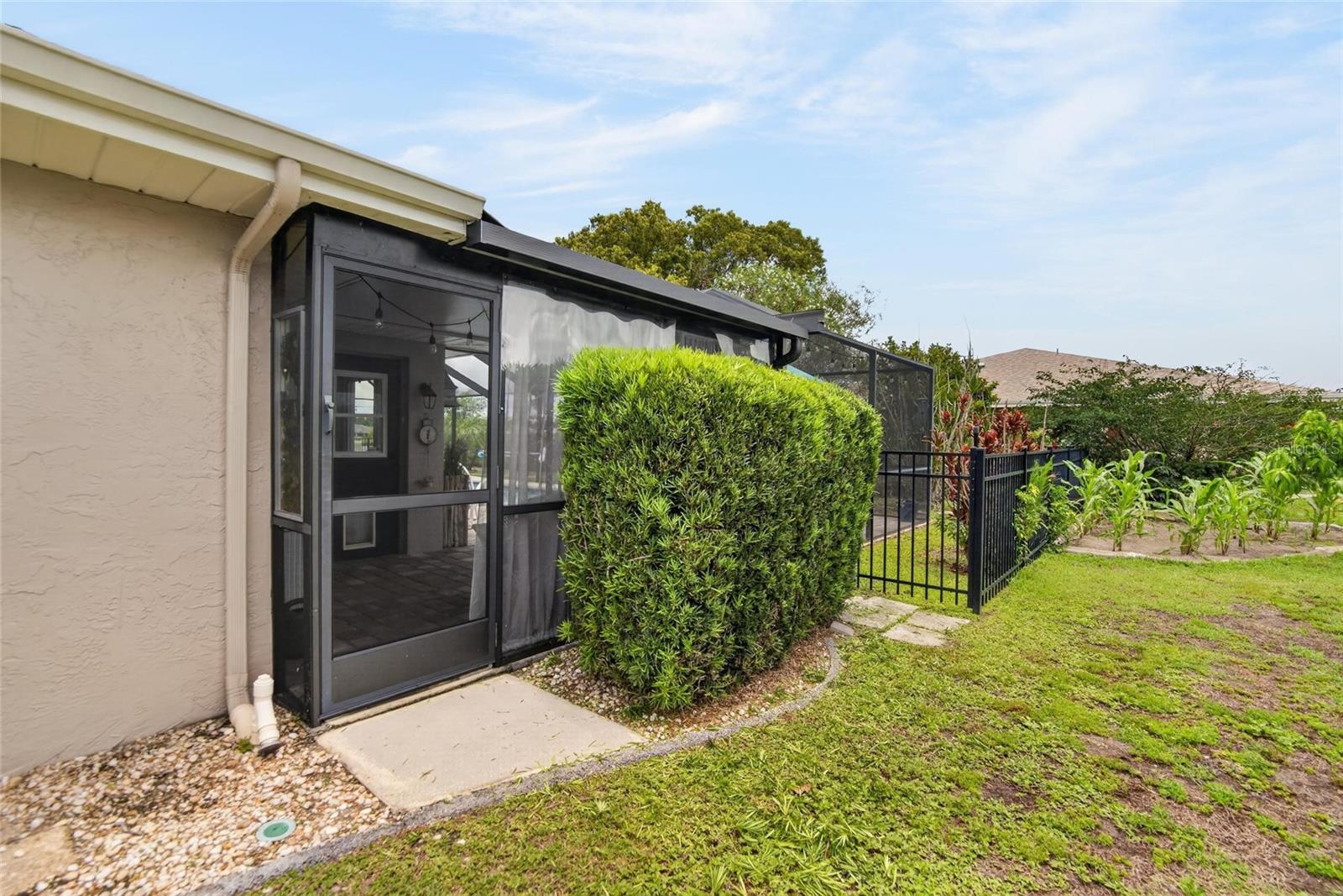SUN CITY CENTER UNIT 44B - Residential
