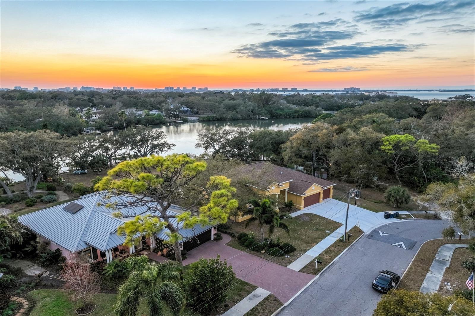 SUNSET POINT 1ST ADD - Residential