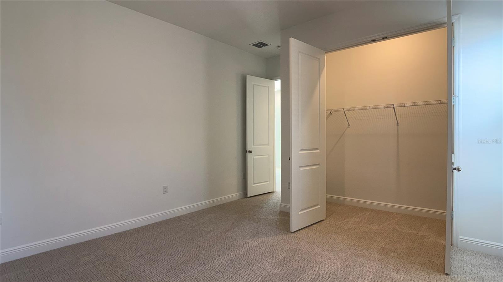 PALMS AT WINDERMERE - Residential Lease