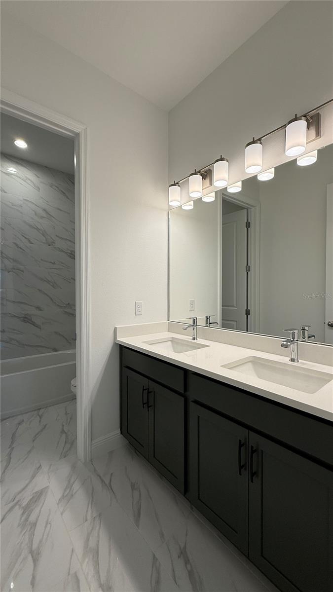 PALMS AT WINDERMERE - Residential Lease
