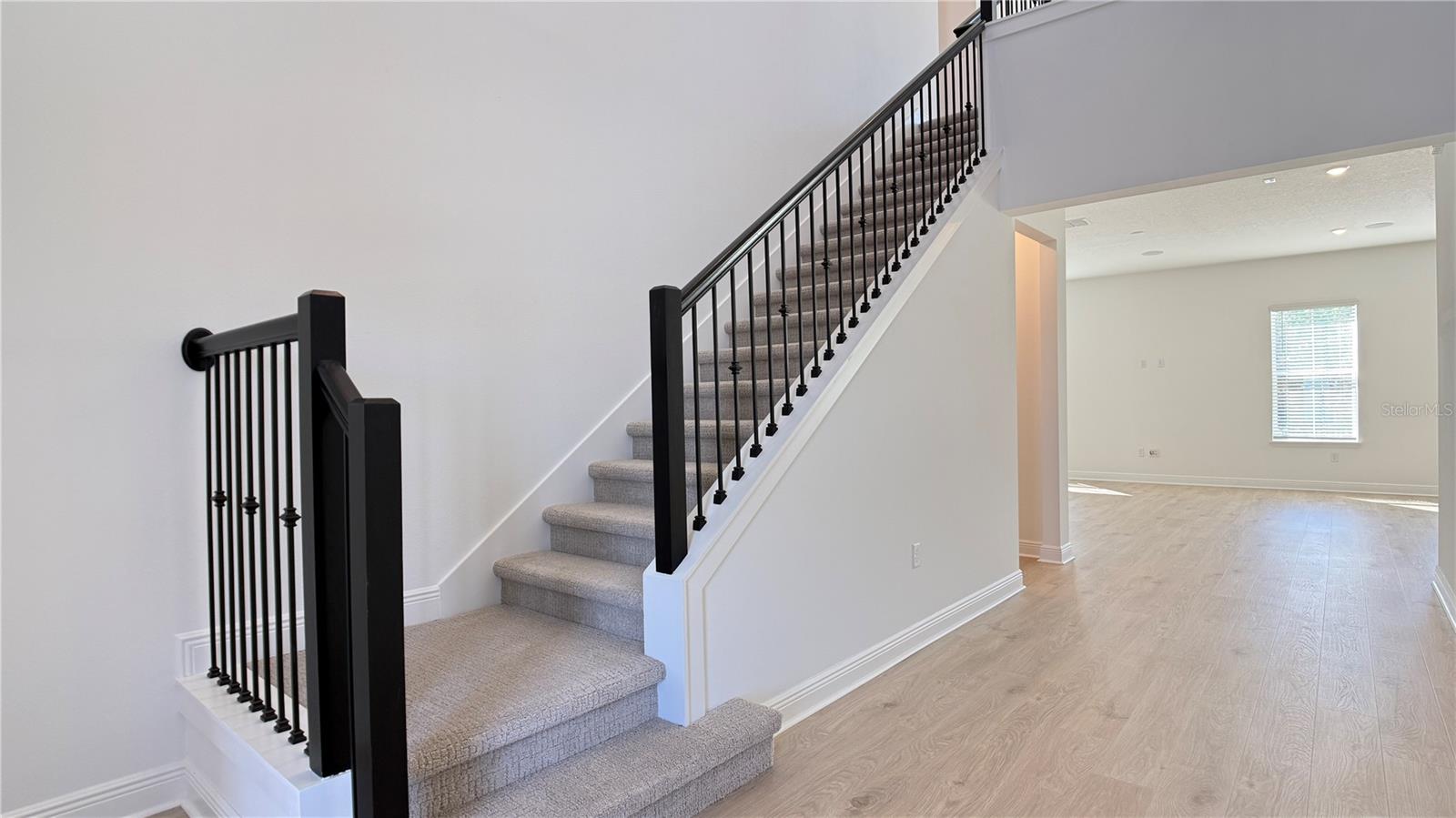 PALMS AT WINDERMERE - Residential Lease