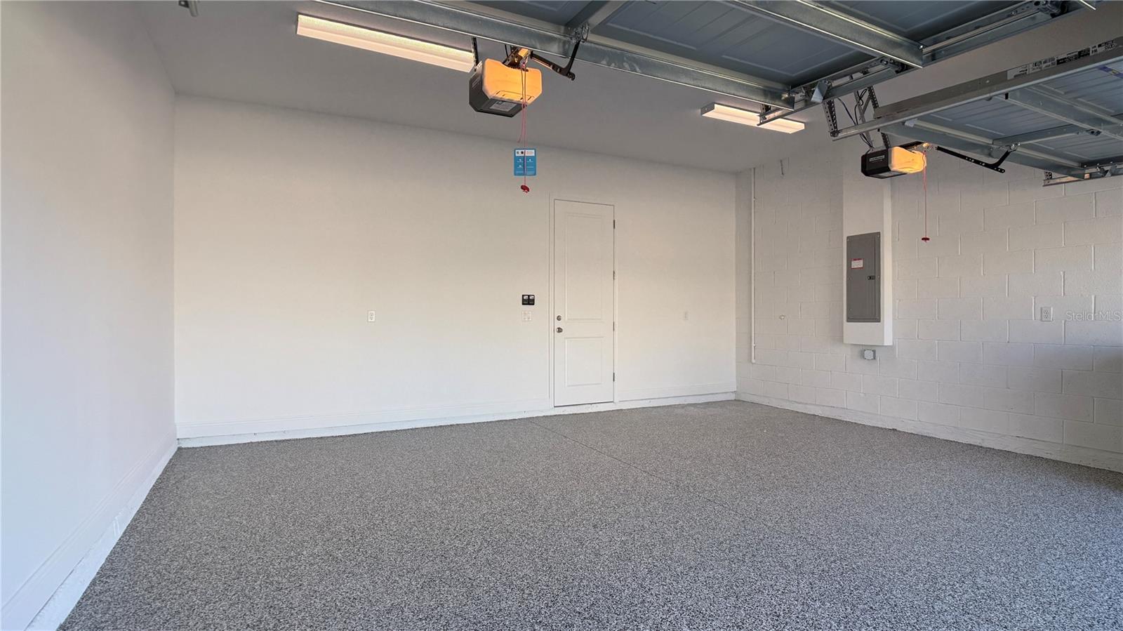 PALMS AT WINDERMERE - Residential Lease