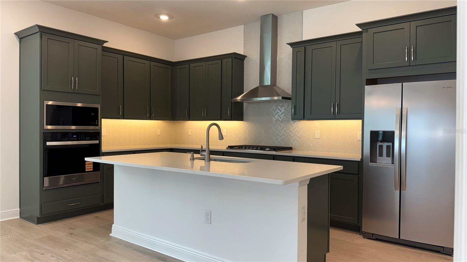 PALMS AT WINDERMERE - Residential Lease