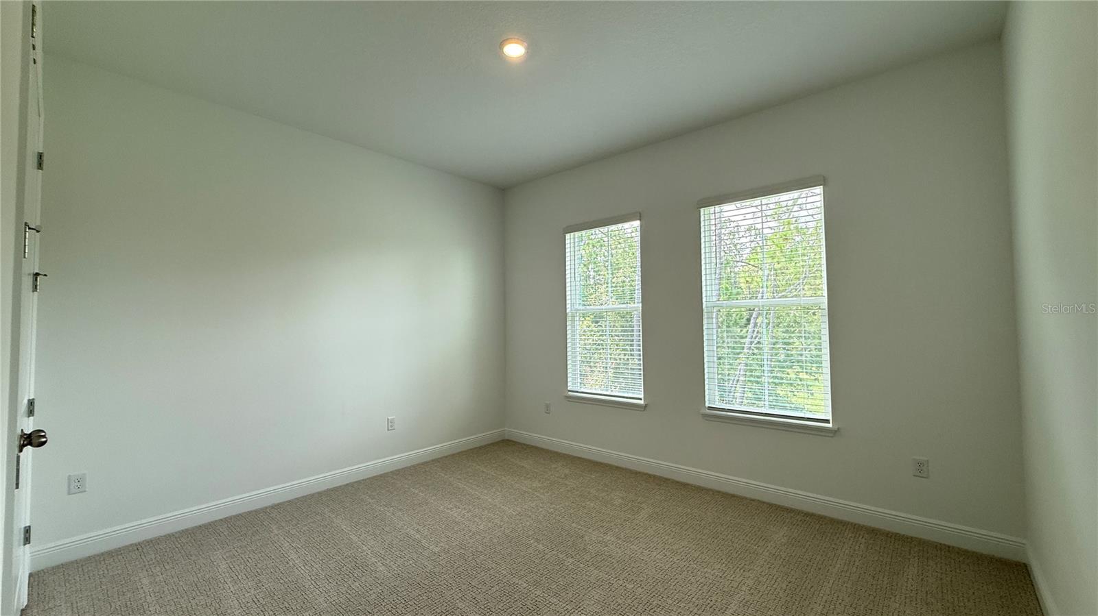 PALMS AT WINDERMERE - Residential Lease