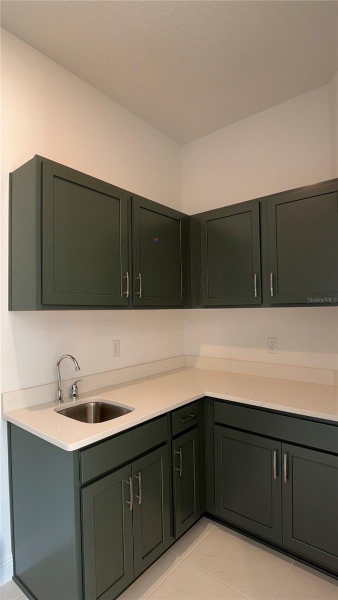 PALMS AT WINDERMERE - Residential Lease