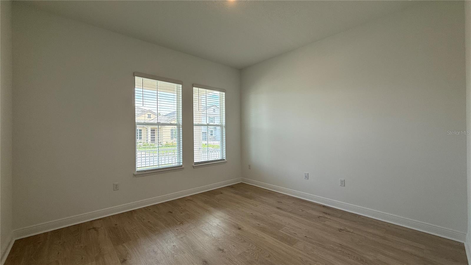 PALMS AT WINDERMERE - Residential Lease