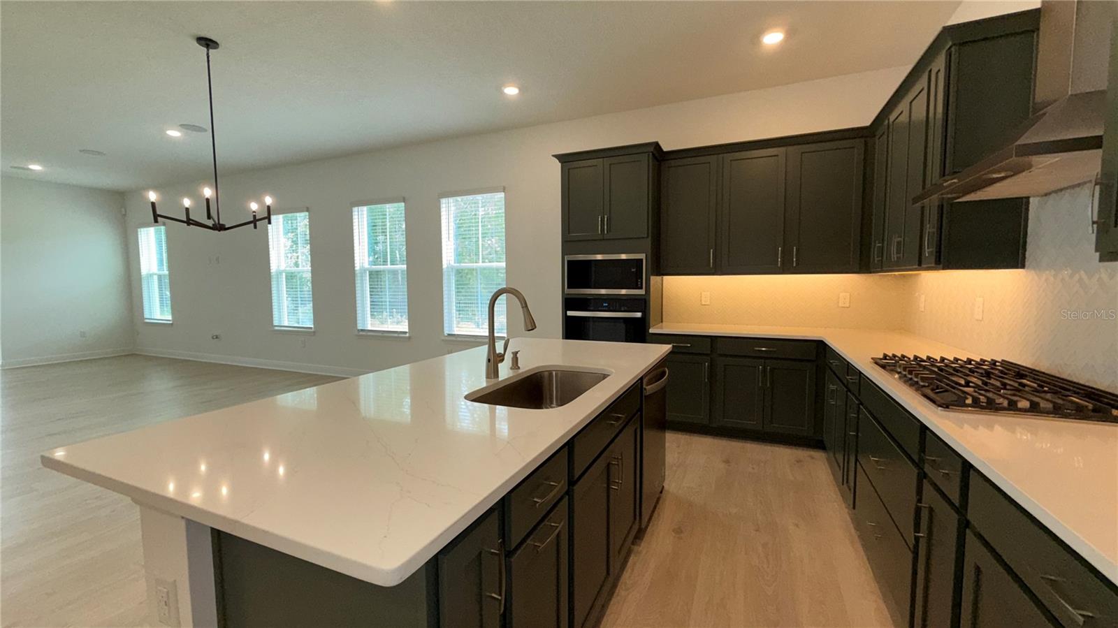 PALMS AT WINDERMERE - Residential Lease