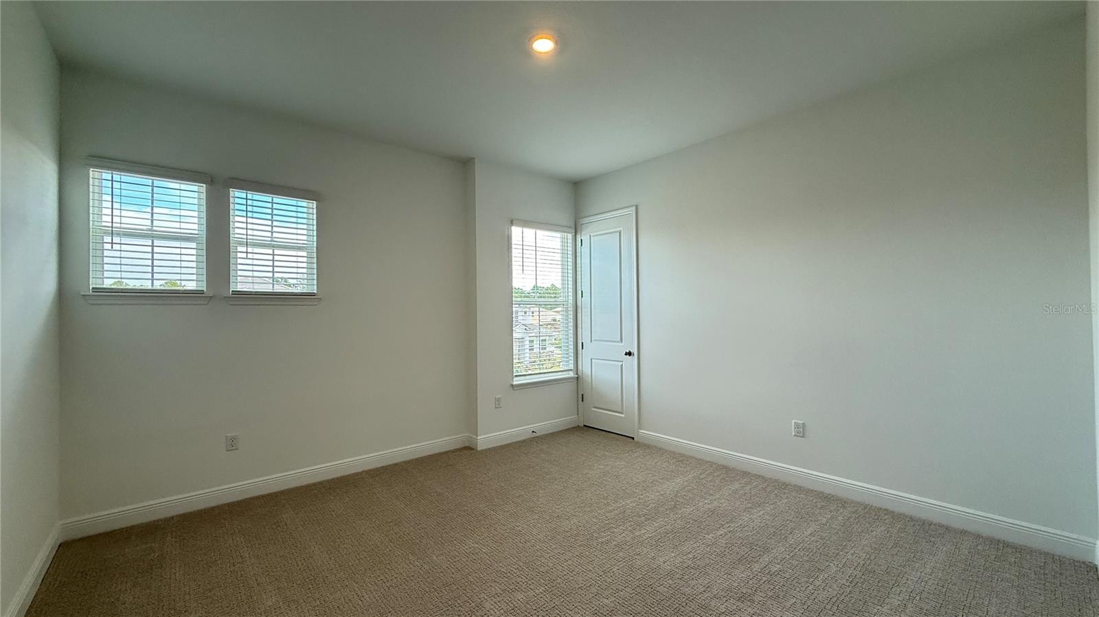 PALMS AT WINDERMERE - Residential Lease