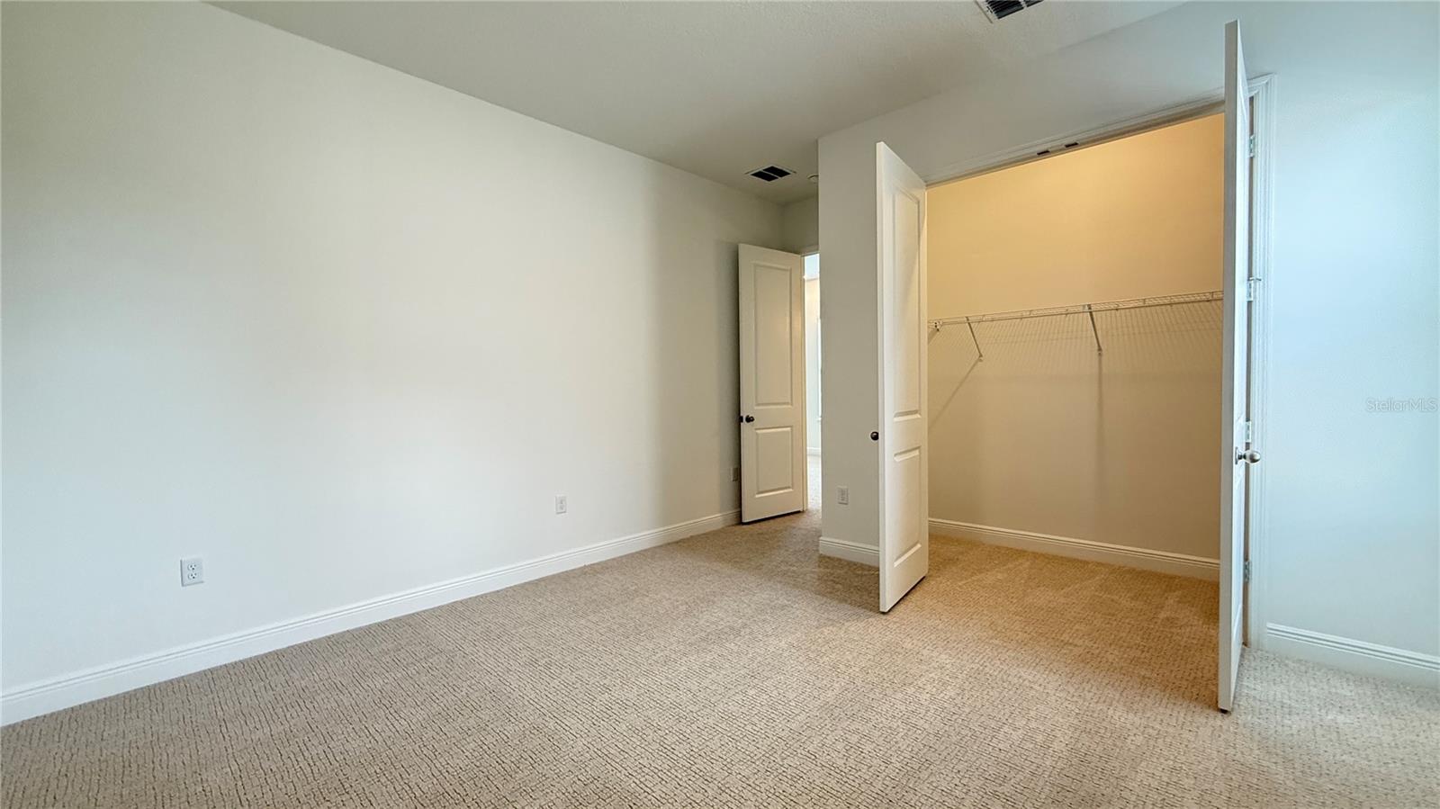 PALMS AT WINDERMERE - Residential Lease