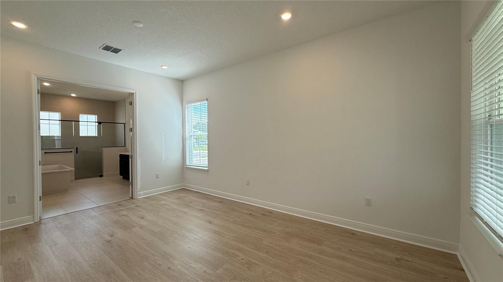 PALMS AT WINDERMERE - Residential Lease