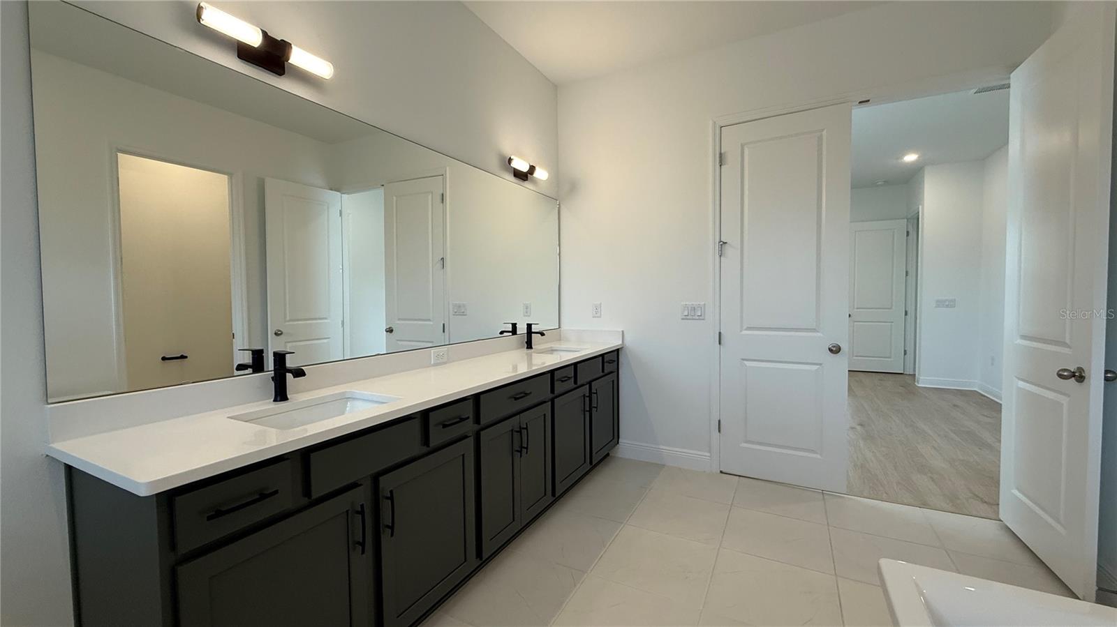 PALMS AT WINDERMERE - Residential Lease