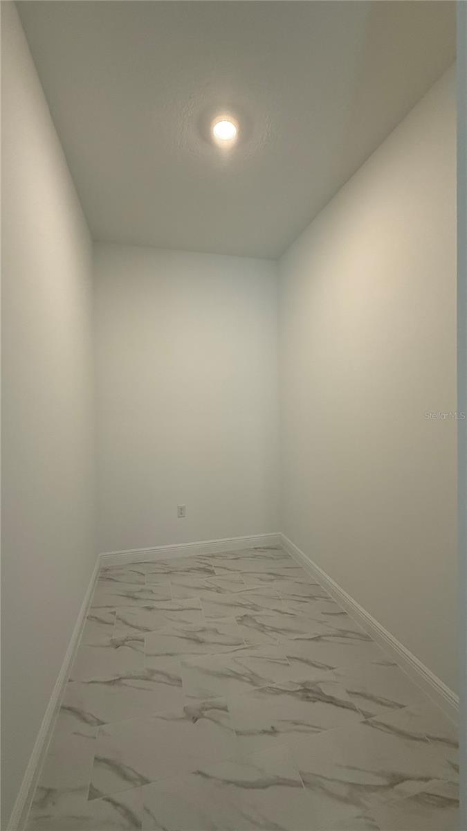 PALMS AT WINDERMERE - Residential Lease