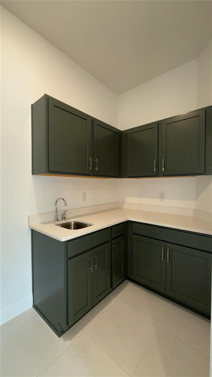 PALMS AT WINDERMERE - Residential Lease