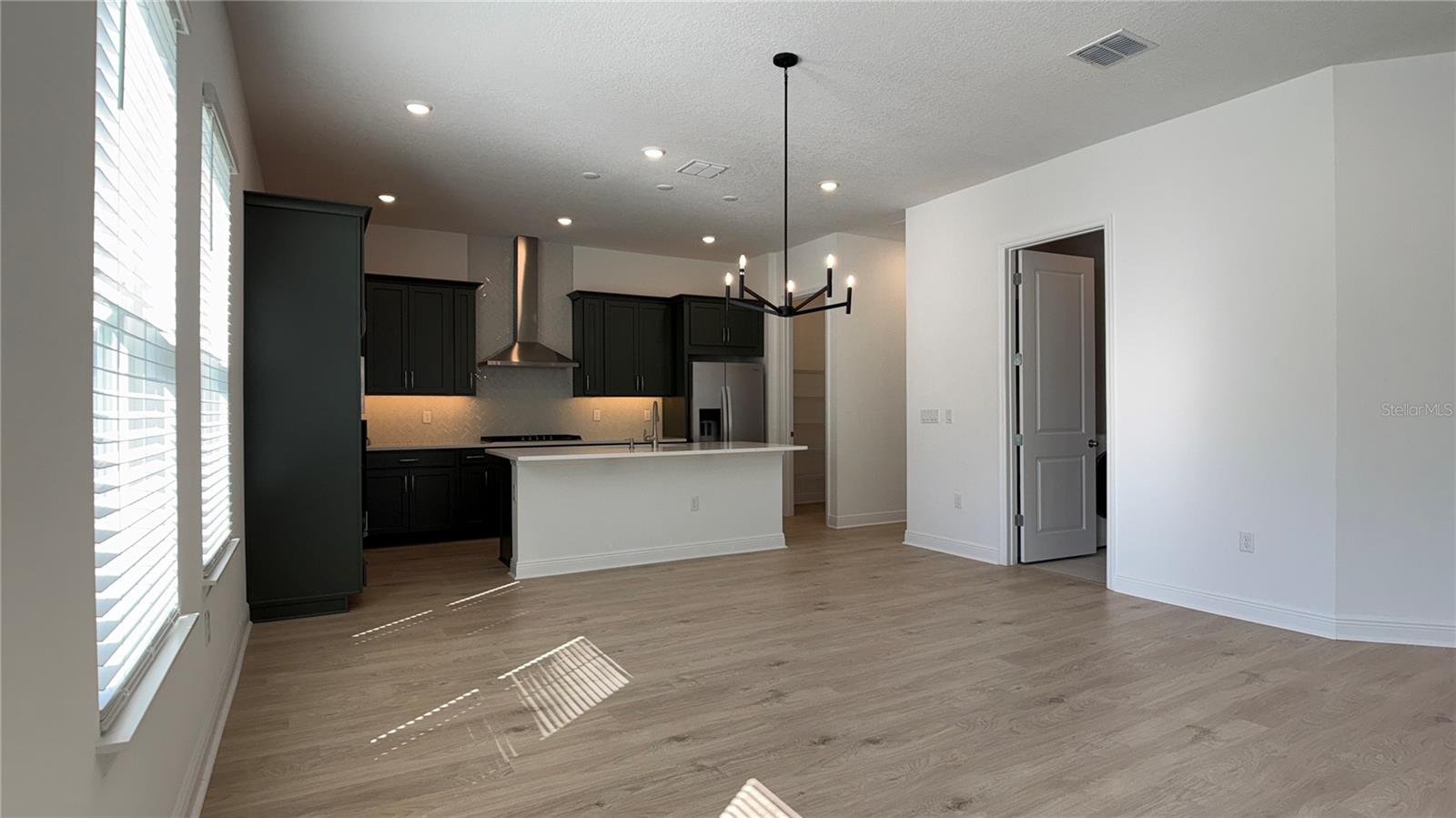 PALMS AT WINDERMERE - Residential Lease