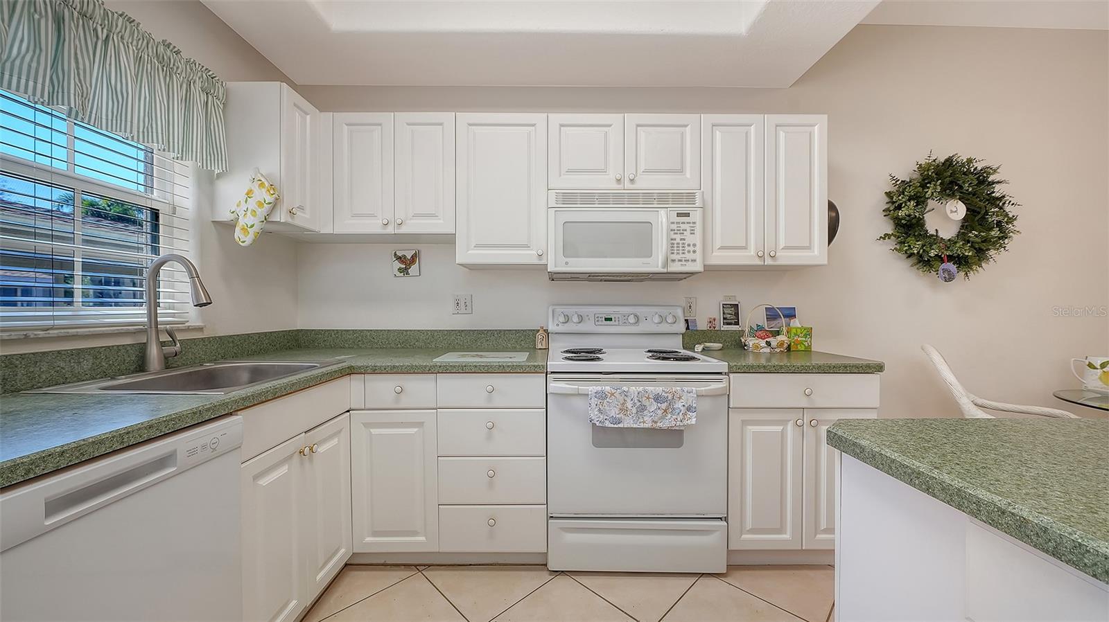 PINESTONE AT PALMER RANCH - Residential