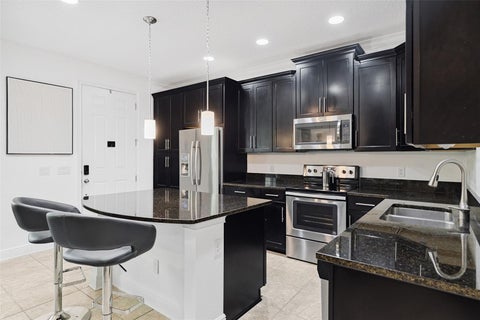 9956 Eagle Creek Center Blvd, Orlando, FL 32832