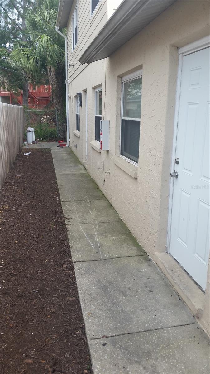 SETCHELLS ADD - Residential Lease