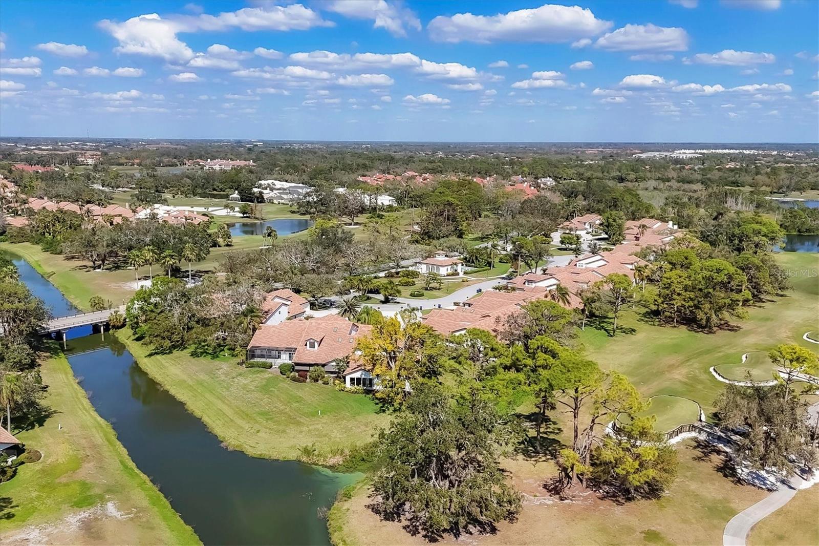 VILLA PALMERAS / PRESTANCIA - Residential