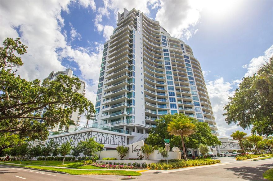 Gorgeous Condo with unobstructed bay views.