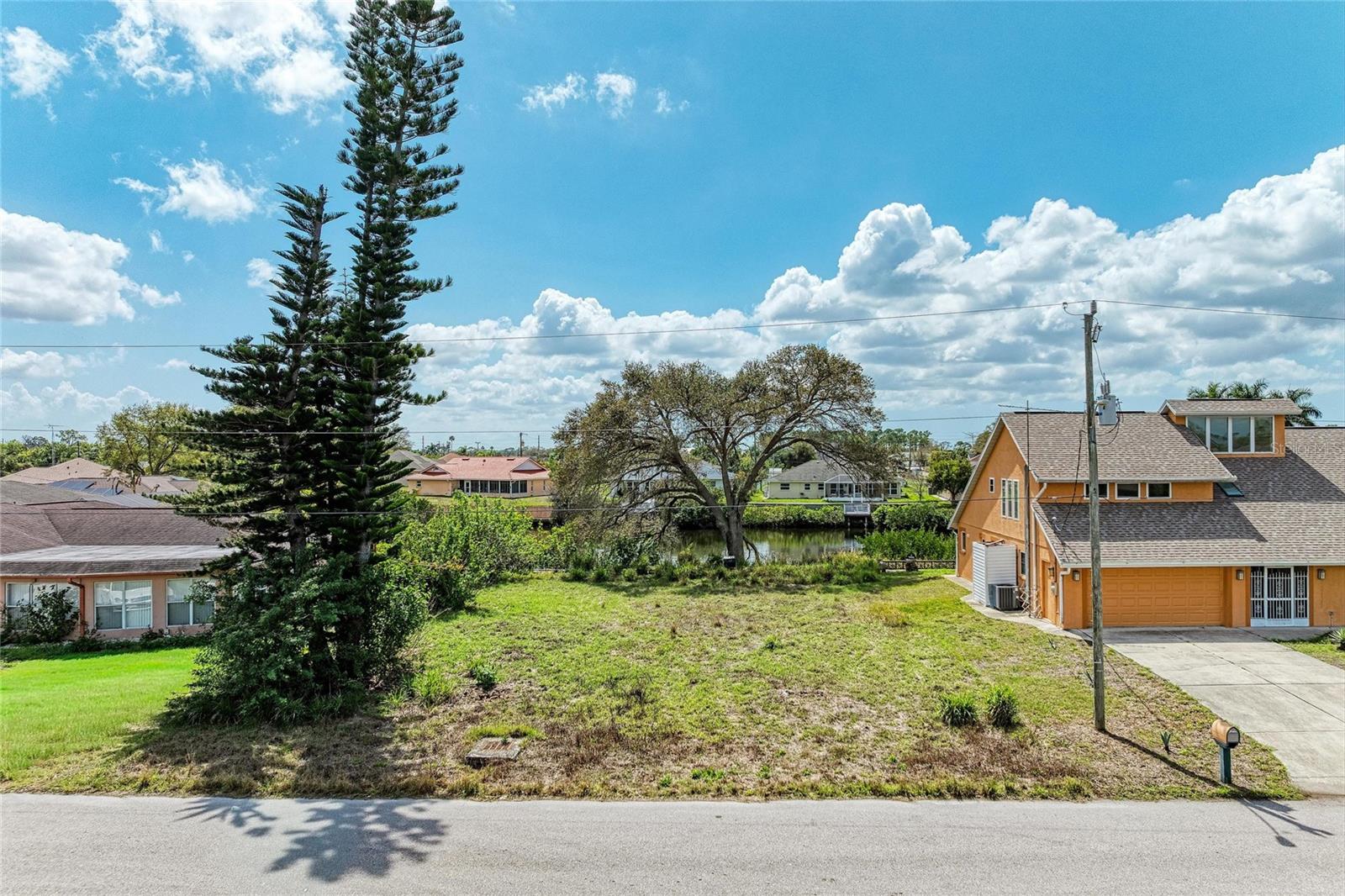 WARM MINERAL SPGS - Land