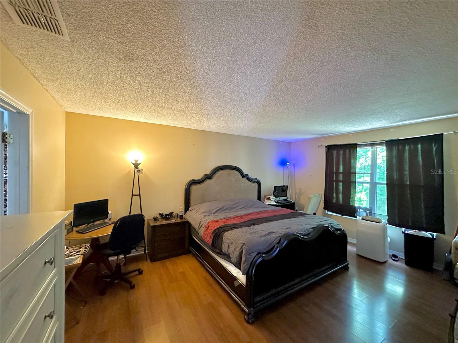 PARKSTONE UNIT 3 - Residential