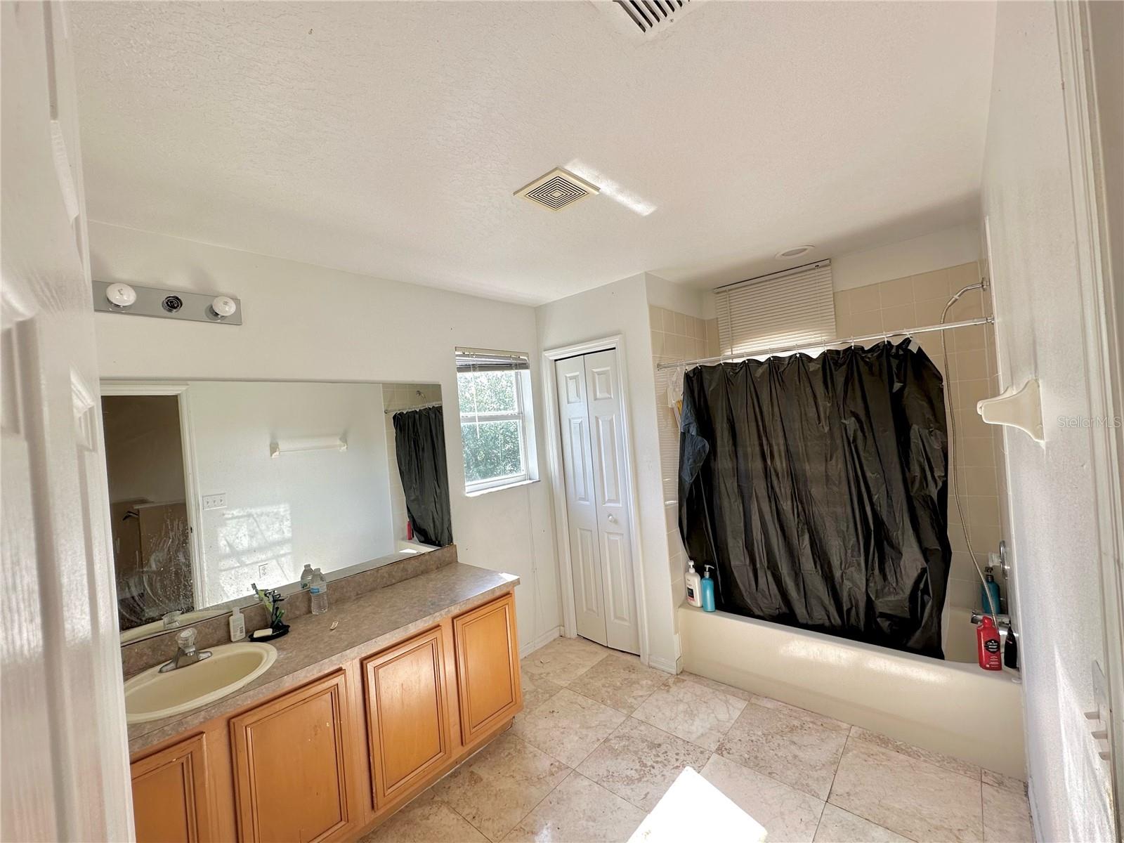 PARKSTONE UNIT 3 - Residential