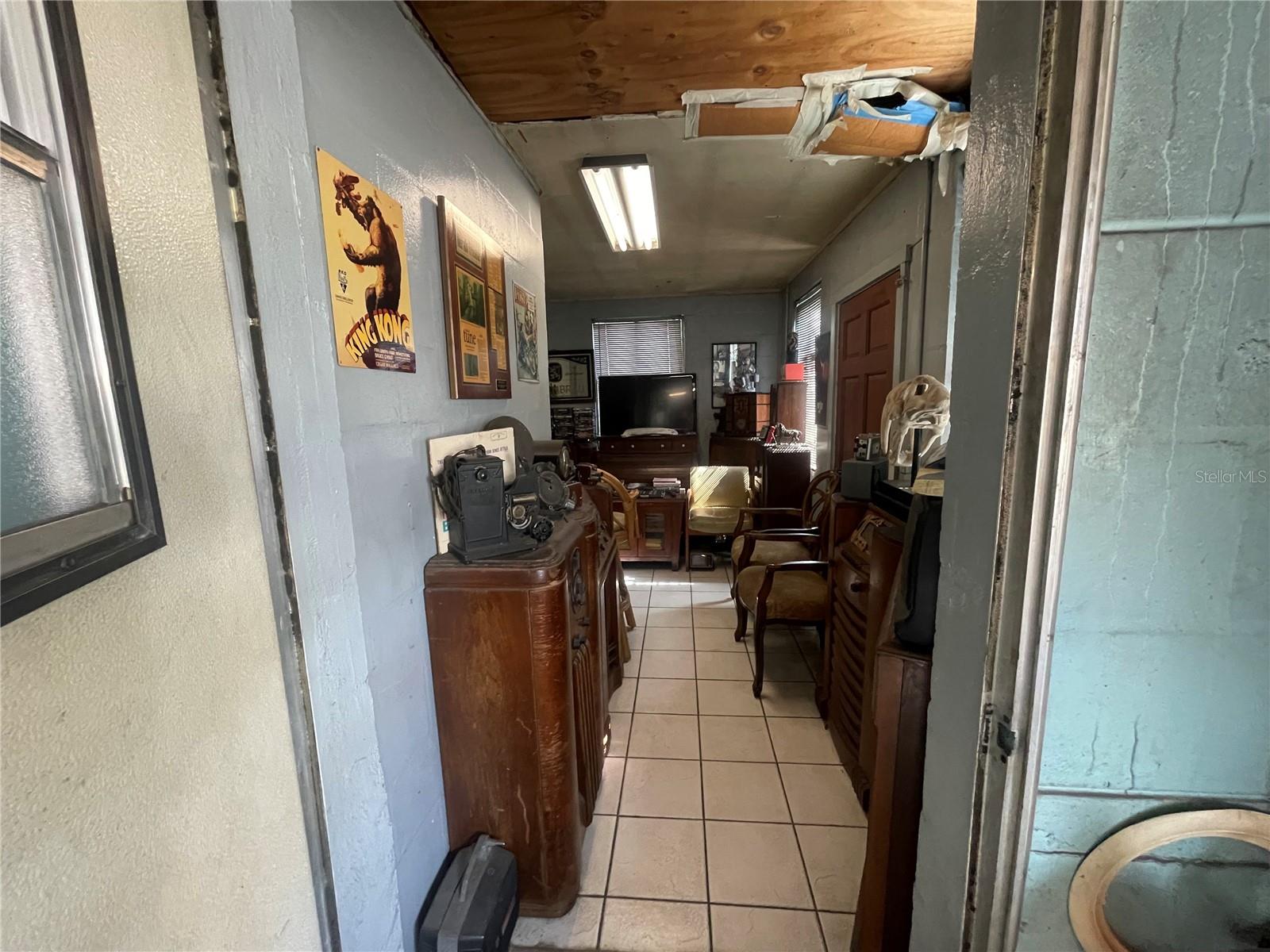 VILLA PARK - Commercial Sale