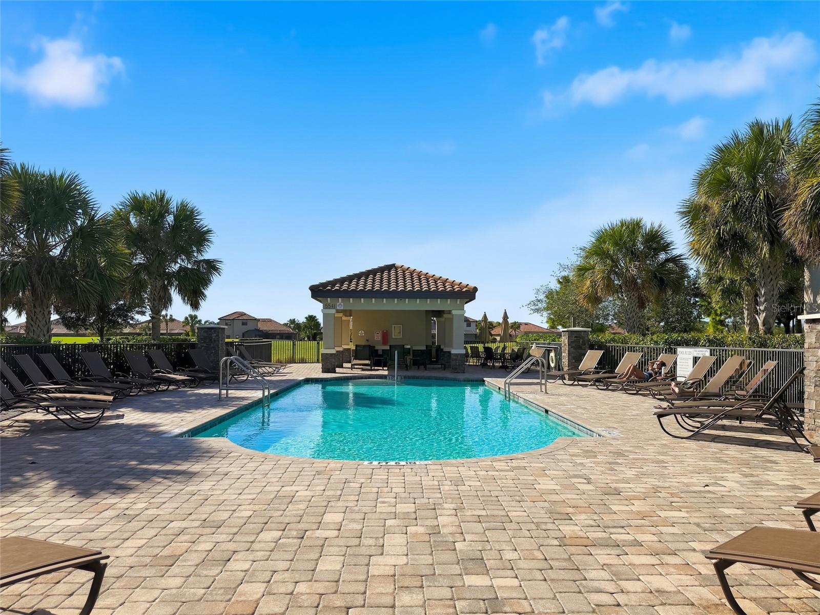 VERANDA III AT LAKEWOOD NATIONAL PH IV - Residential