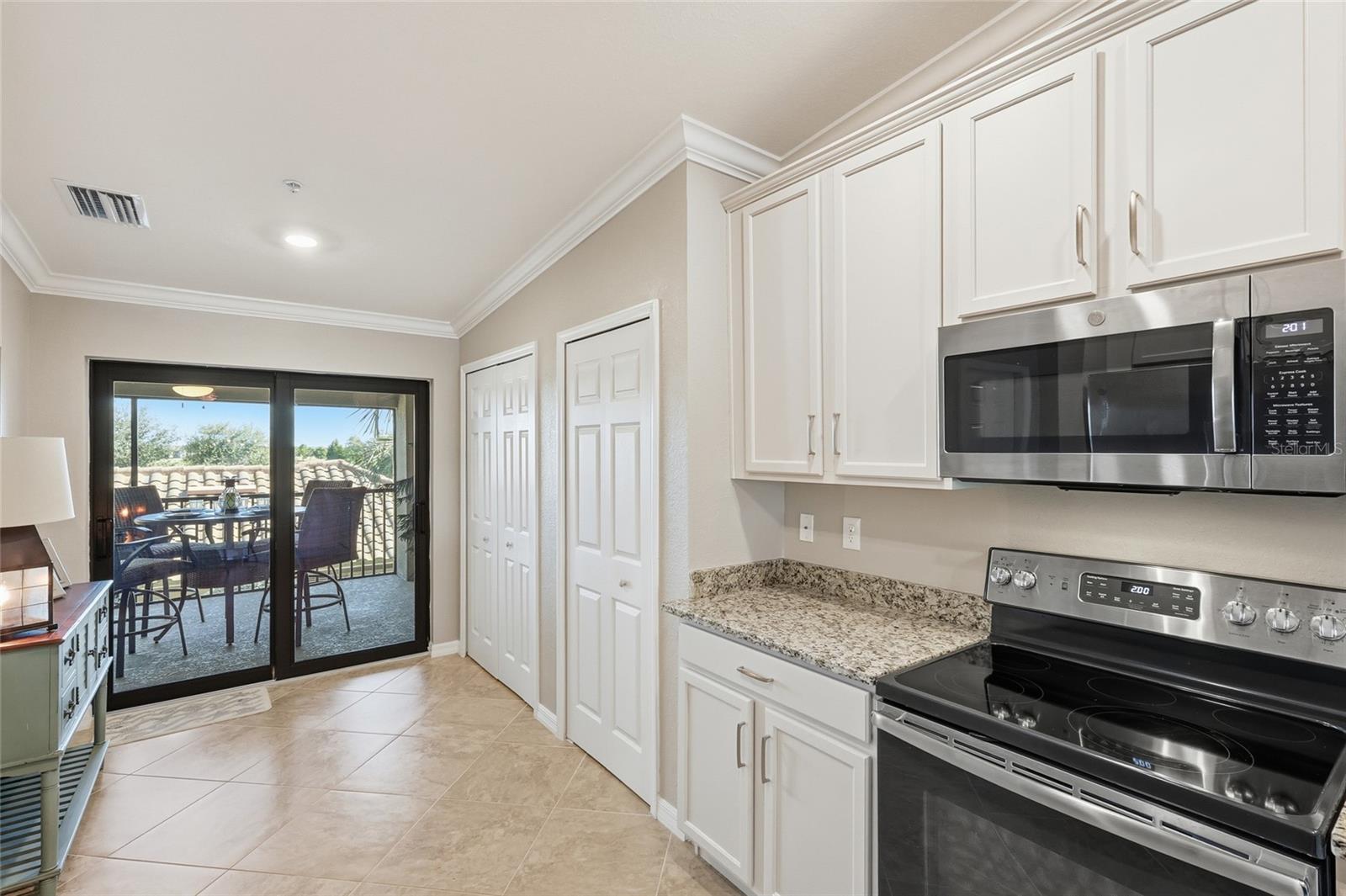 VERANDA III AT LAKEWOOD NATIONAL PH IV - Residential