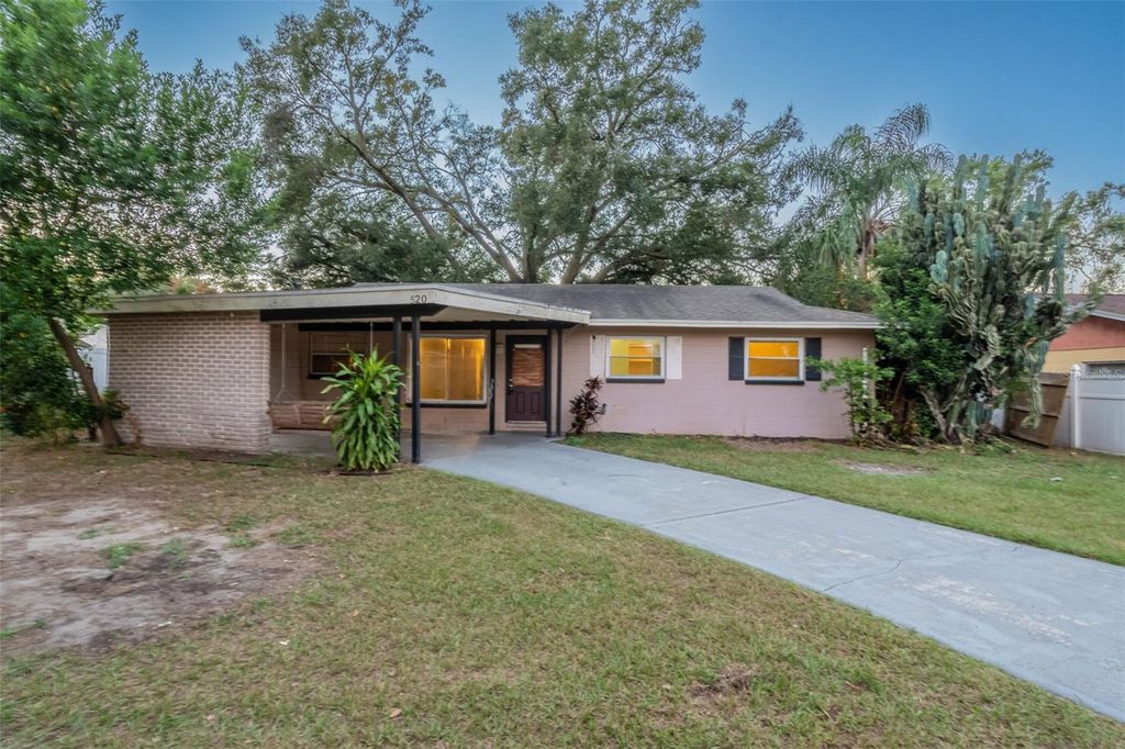 Photo of 520 Donna Drive, Brandon, FL 33510 (MLS # O6348784)
