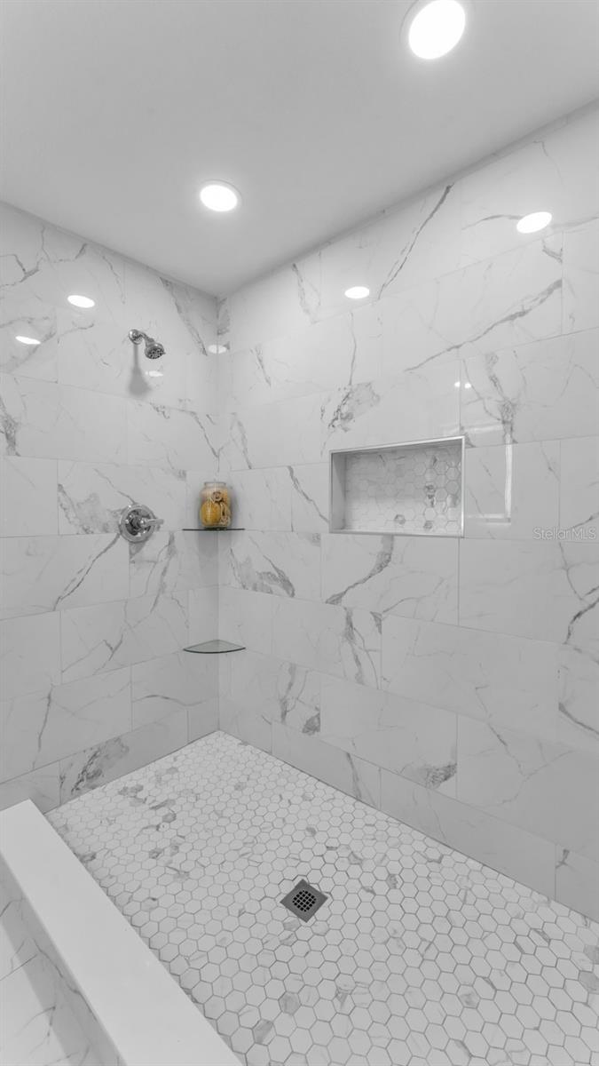 AUBURNDALE HGTS - Residential