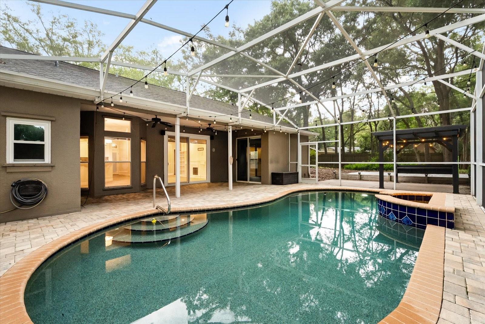917 SOUTHERN OAK LANE