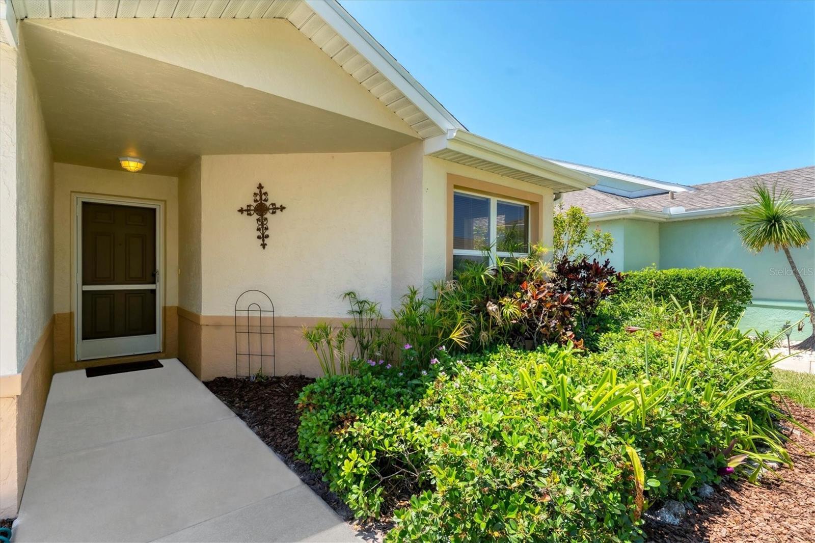 3007 LIVE OAK LANE